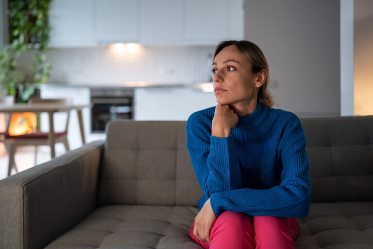 Das Schlimmste an Ghosting ist oft nicht das Gehen, sondern die Frage, die danach bleibt.